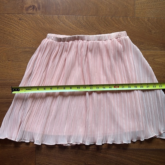 Lush-Women’s Pleated Mini Skirt - Picture 8 of 11